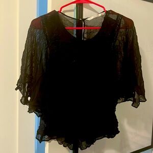 Nice woman top from Zara and never worn